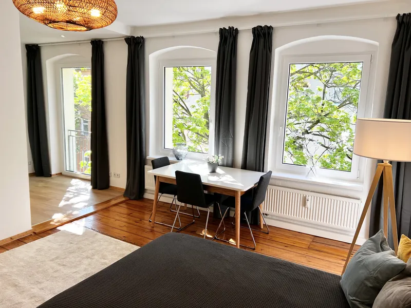 Superschöne, sonnige und ruhige 1-Zi-Whg. mit großem Süd-Balkon und Grünblick — photo 1